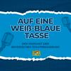 undefined Auf eine weiß-blaue Tasse